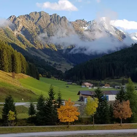 Haus Alpenfrieden Bed and Breakfast Gerlos