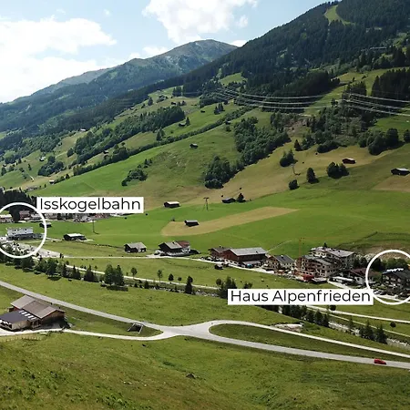 Bed & Breakfast Haus Alpenfrieden 3*