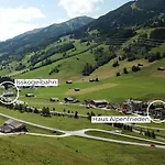 לינה וארוחת בוקר Haus Alpenfrieden 3*